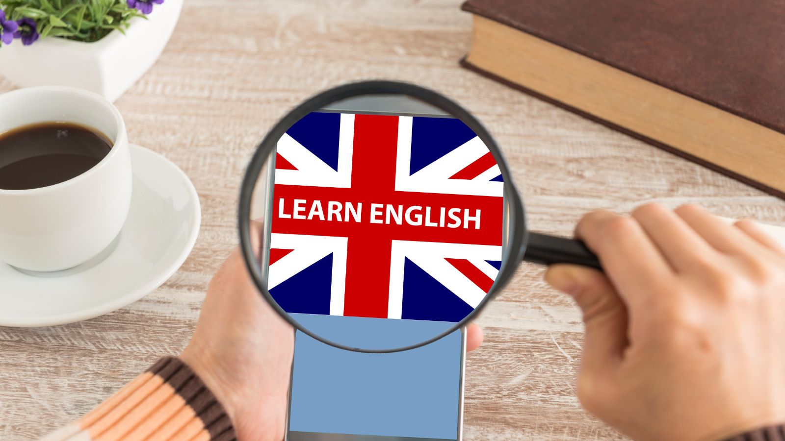 Học Ngôn ngữ Anh có làm giáo viên được không?